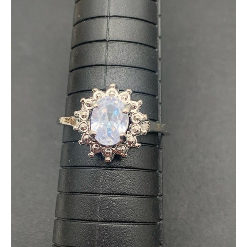 Silver Tone And Aquamarine Rhinestone Beautiful Ring‎ Size 9.75